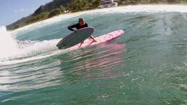 http://www.grindtv.com/action-sports/surf/post/jamie-obrien-pulls-board-transfer-pipeline/