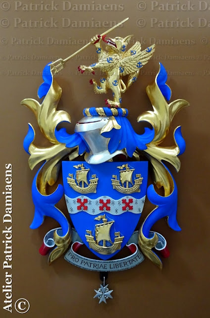 Armorial carving in wood | Have your family coat of arms carved in wood