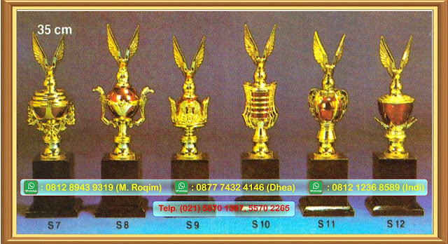 gen piala, duplikat piala, Grosir Agen Piala Murah, grosir piala, Harga Pembuatan Trophy, Harga Trophy, Pabrik Trophy Piala Online