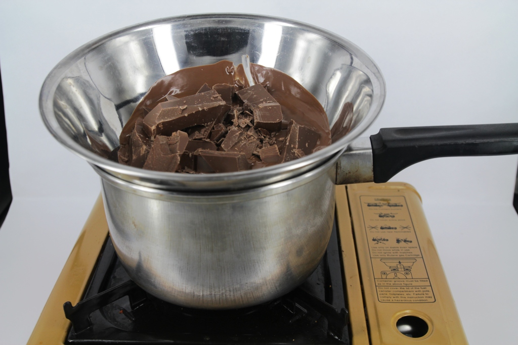 DEEDA Coklat: Teknik mencairkan coklat Compound