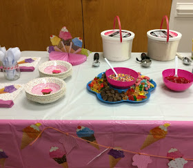 What screams "Summer" more than ice cream! Here is how I created an ice cream party to celebrate the beginning of Summer.