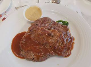 抵食8度海逸酒店半自助餐主菜燒特級牛肉
