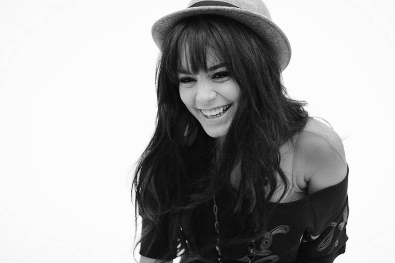 Vanessa Hudgens – Photoshoot for Glamour Magazine 2010