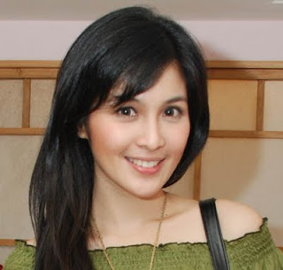 http://krocoplus.blogspot.com/2012/07/persepsi-cantik-berbagai-negara.html