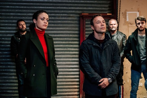 Which Is The Best Series Of Line Of Duty : Line of Duty (TV Series 2012- ) - Posters — The Movie ... / Following the deaths of georgia and the witness it is steve who gets a grilling as to the police presence at the hospital whilst lindsay is accused of attacking her neighbour, which she.