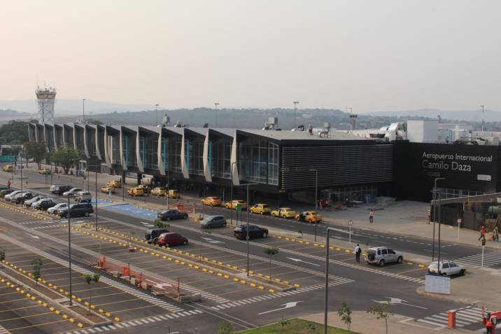 Cierran aeropuerto de Cúcuta por maleta con explosivos