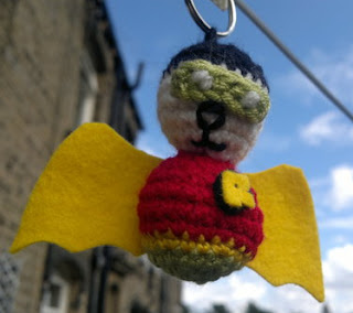 PATRON ROBIN (BATMAN) AMIGURUMI 1864