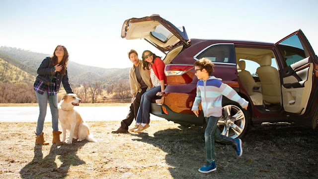 hire innova in delhi