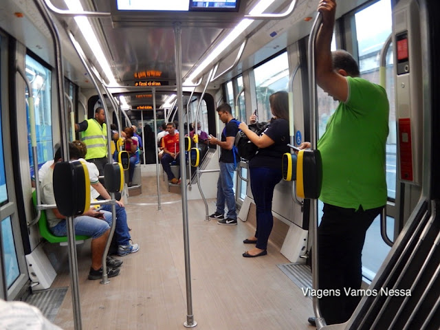 Interior do VLT e as máquinas de validação do bilhete