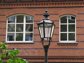 Lamp post and windows, Oranienburger Strasse 32, Berlin