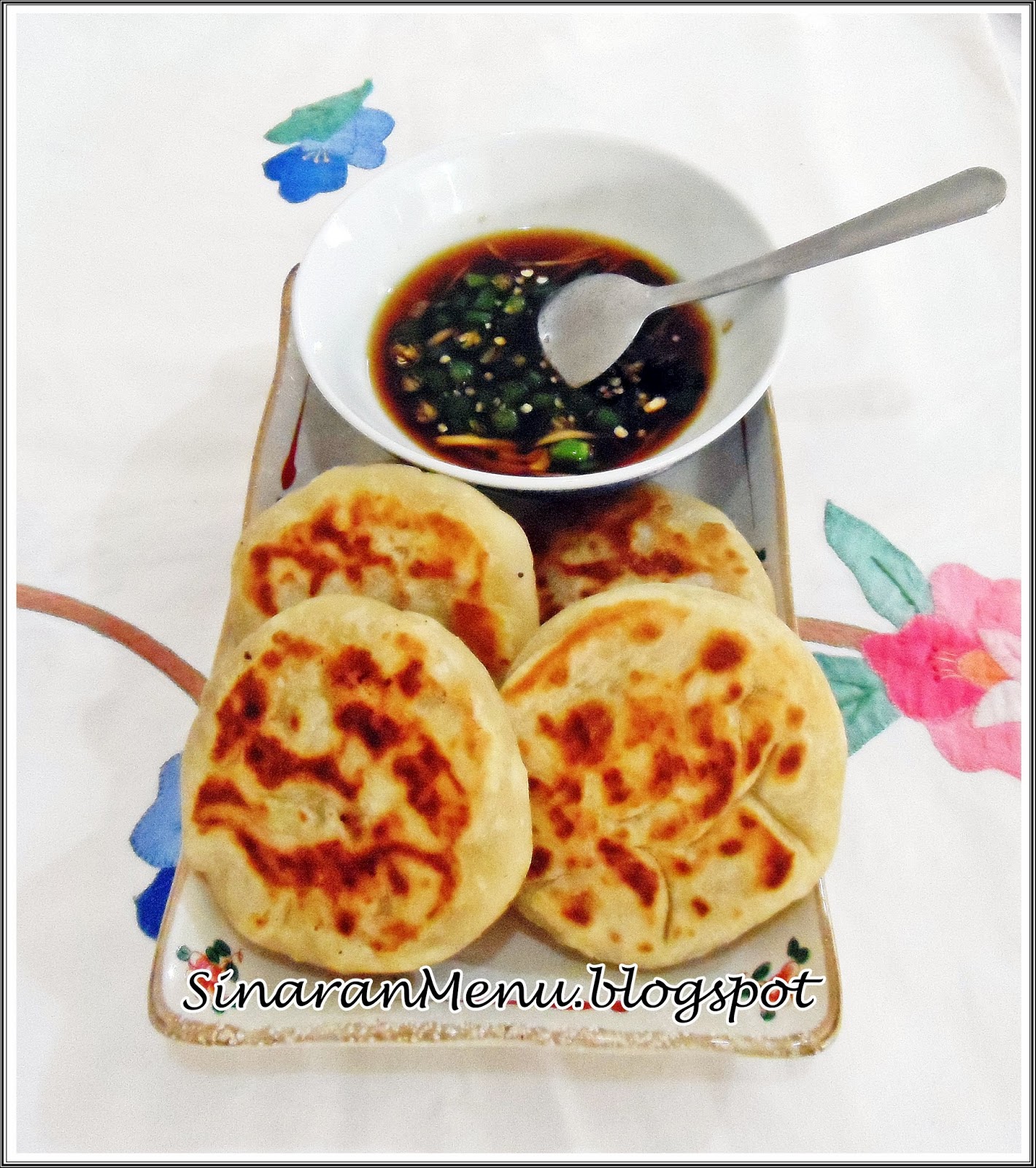 SinaranMenu: Pan Fried Meat Dumpling
