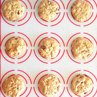 Baked to Perfection from Loaded Oatmeal Peanut Butter Cookies by www.smokeandvanilla.com - A simple and easy recipe for chewy, flour-less, and gluten free peanut butter cookies loaded with oatmeal, chocolate chips, walnuts, and coconut. http://bit.ly/2o1yz9G