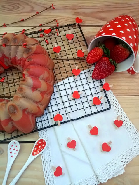 San Valentín Bundt cake Fresas Cava Cuca Bizcocho Corazón Marmolado Rojo