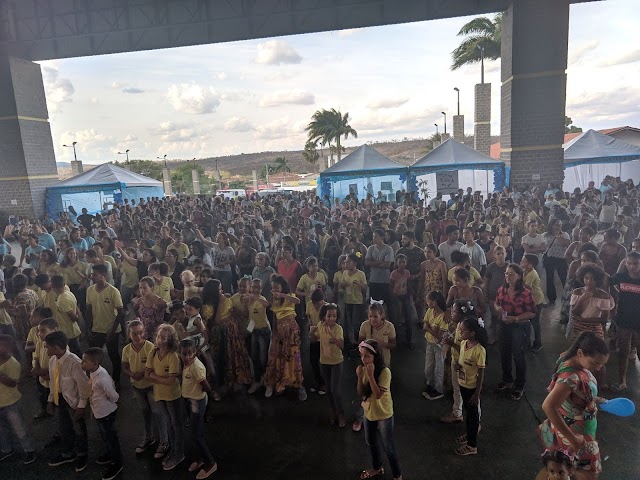 1º Dia da Feira Municipal da Educação, Cultura, Saúde e Cidadania foi realizada hoje (23) em Macajuba. 