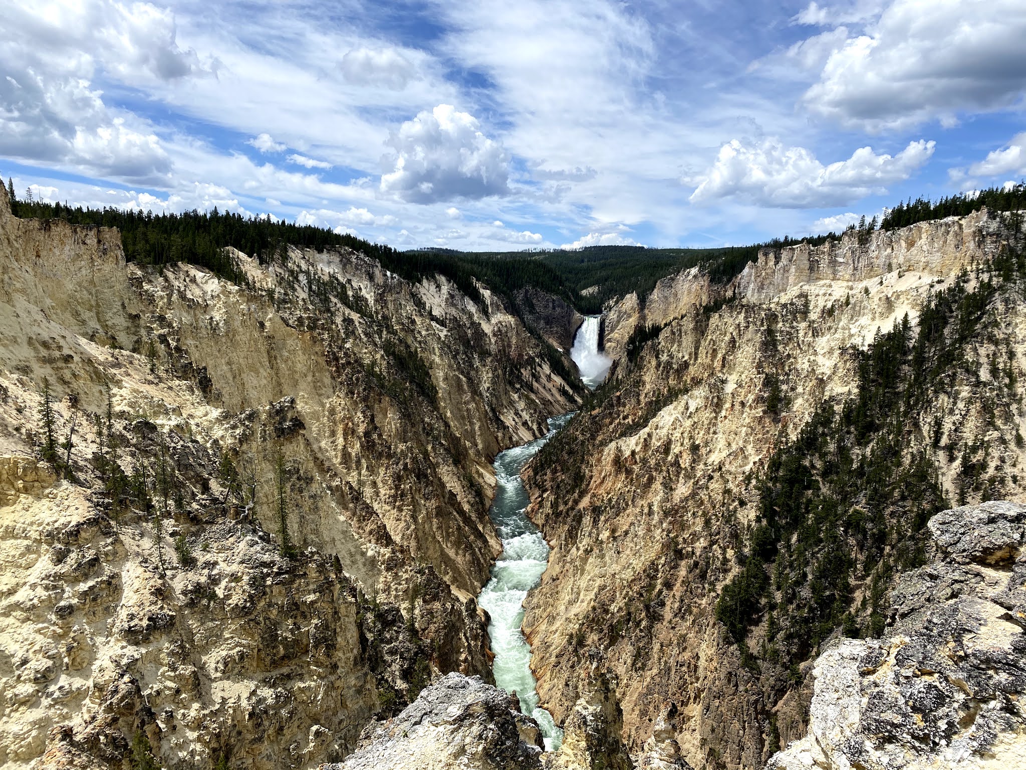 Waterfall at Yellowstone National Park | Biblio-style.com