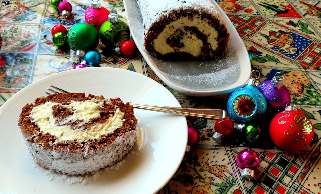 Christmas Gingerbread Roll