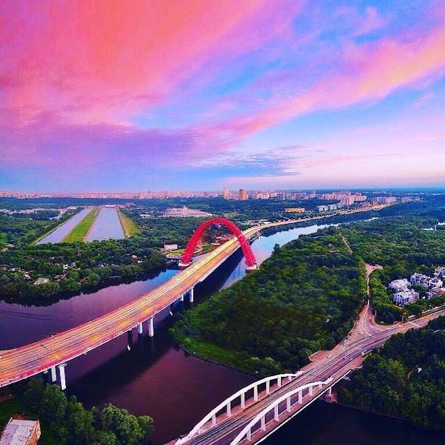 moscow bridge