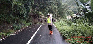 Kabid Humas Polda Jabar : Akses jalan dari Selajmbe menuju Darma kembali tertutup Longsor