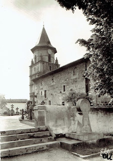 pays basque autrefois religion monument morts labourd