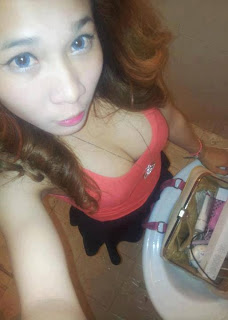 Girl xinh khoe ngực khủng trên facebook