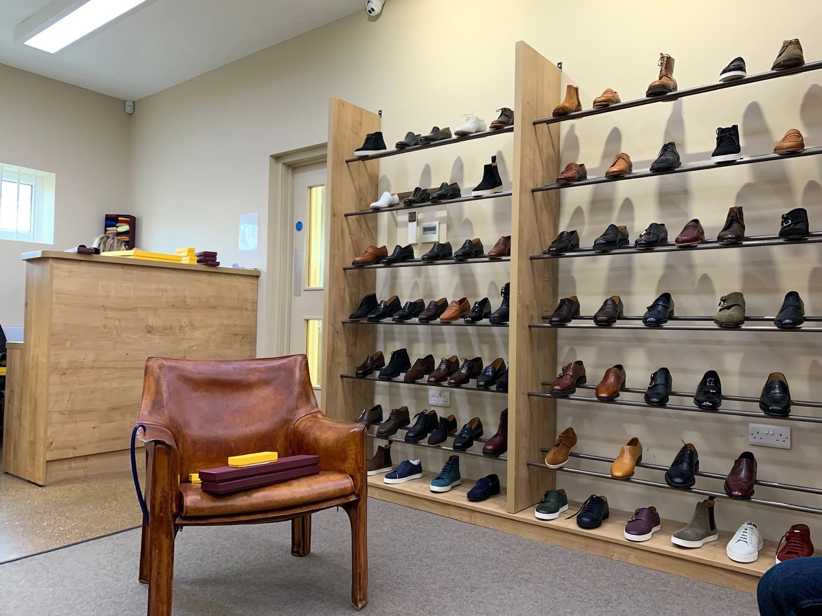 JOHN LOBB Factory shop 2