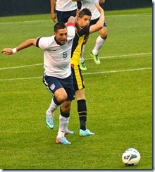 Clint_Dempsey_vs_Kevin_Mirallas_USA_vs_Belgium