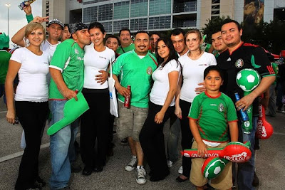 Mexico Angola Fotos del Partido, el Tri ganó y prepara el Mundial 2010