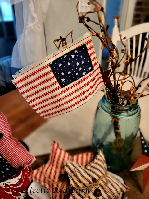 Memorial Day Cenretpiece. Share NOW. #memorialday #eclecticredbarn #holidaydecor #flags #stars