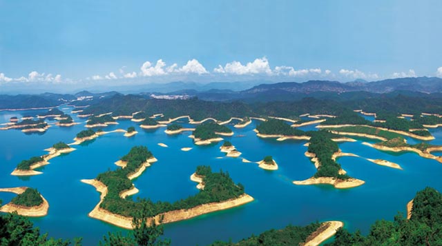 Lago Qiandao ciudad del león china zhejiang