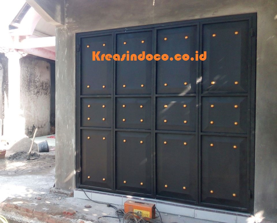  Pintu LIpat Plat Semi Pintu Henderson