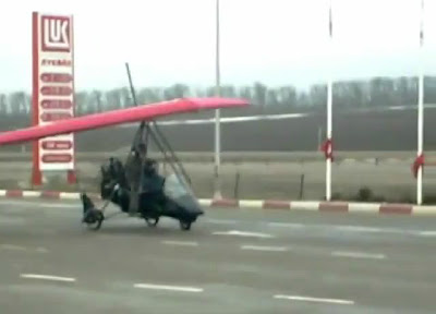 Flying Hang Glider in Russia