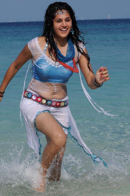 Tapsee Hot wet Stills from Daruvu