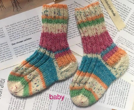 Opal Baby Socksの編み図と糸 早速 編んでみたっ ベストオブオパールのスマイルで編むベビーソックス 7930 2107 編み物本を編む ルーエル通り39番地
