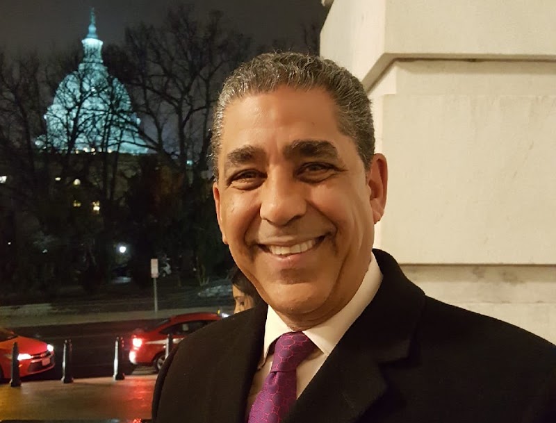 Espaillat convoca foro en iglesia del Alto Manhattan  para tratar juicio político a Trump 