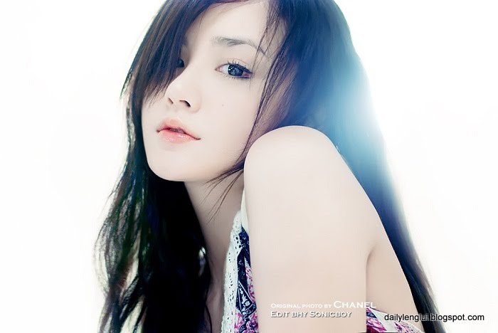 Ren Si Lu (任斯璐) Ren Si Lu (任斯璐)