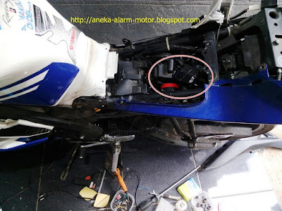 Cara pasang alarm motor Yamaha R15