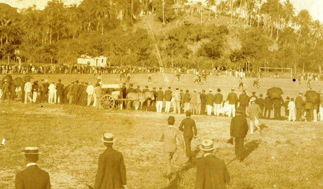 Campo de futebol na Mariquita - O Rio Vermelho já foi assim