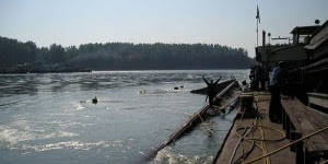 Dunărea, poluată cu petrol în Mehedinţi