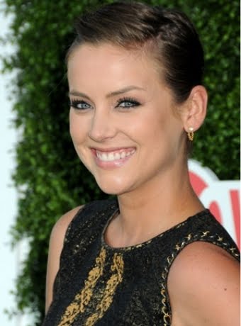 Jessica Stroup's Short Hairstyle it is also short hair cut style it simple