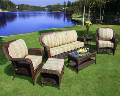 Traditional Patio Furniture