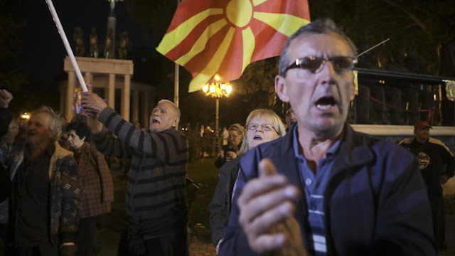 Συμφωνία των Πρεσπών: Αναβρασμός στα Σκόπια! προστατεύεται η μακεδονική γλώσσα, ότι ενισχύεται