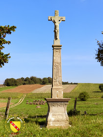 La croix de chemin d'Aménoncourt (1822)