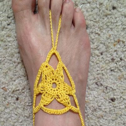 How To Make A Barefoot Baby Sandal With Elastic Followclub | Apps ...