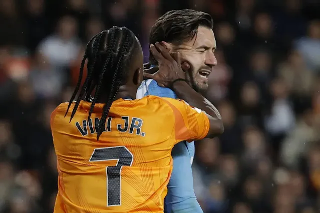 فينيسيوس جونيور، طرد فينيسيوس، السوبر الإسباني، ريال مدريد، الدوري الإسباني، عقوبة فينيسيوس. فينيسيوس جونيور، طرد فينيسيوس، السوبر الإسباني، ريال مدريد، الدوري الإسباني، عقوبة فينيسيوس.