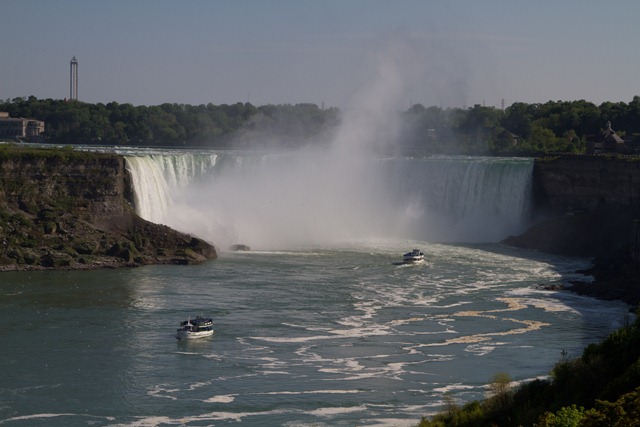 2011.06.03 at 17h28m55s Niagra Falls