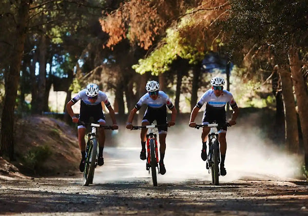 El Klimatiza Toteemi desembarca en la Transgrancanaria Bike con tres de los mejores ciclistas del mundo