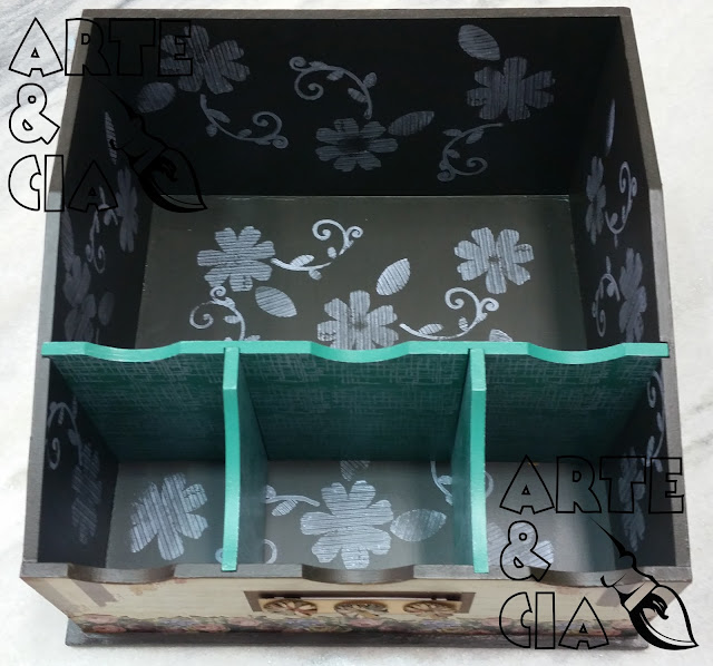 Porta-treco feito com carimbos e scrapbook (superior)