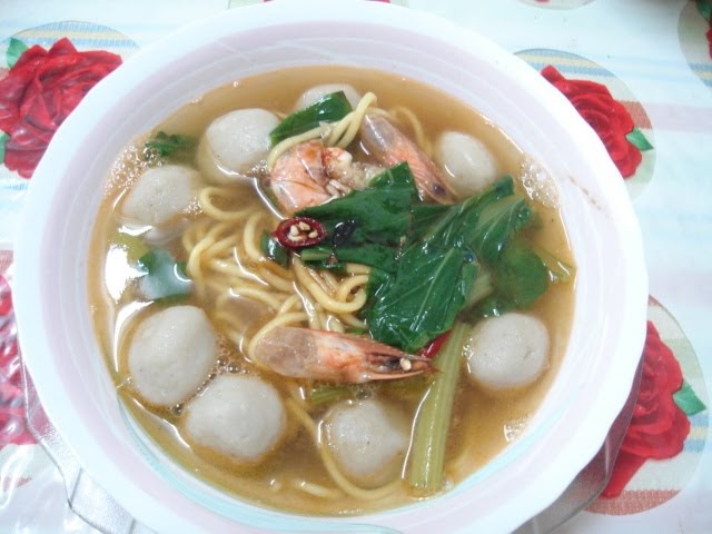 Koleksi Resepi AinSuria: Seafood Noodle Soup