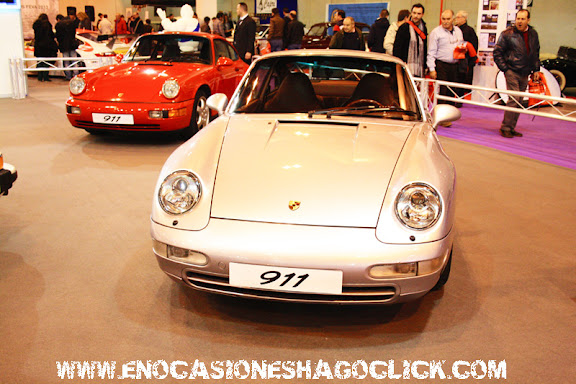 Porsche 911 993 y 964 en stand Porsche ClassicAuto