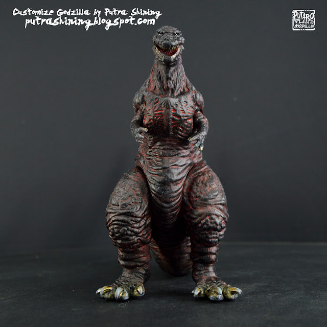 Godzilla Vinyl Toy Customized Painted by Putra Shining